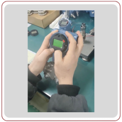 pressure level transmitter